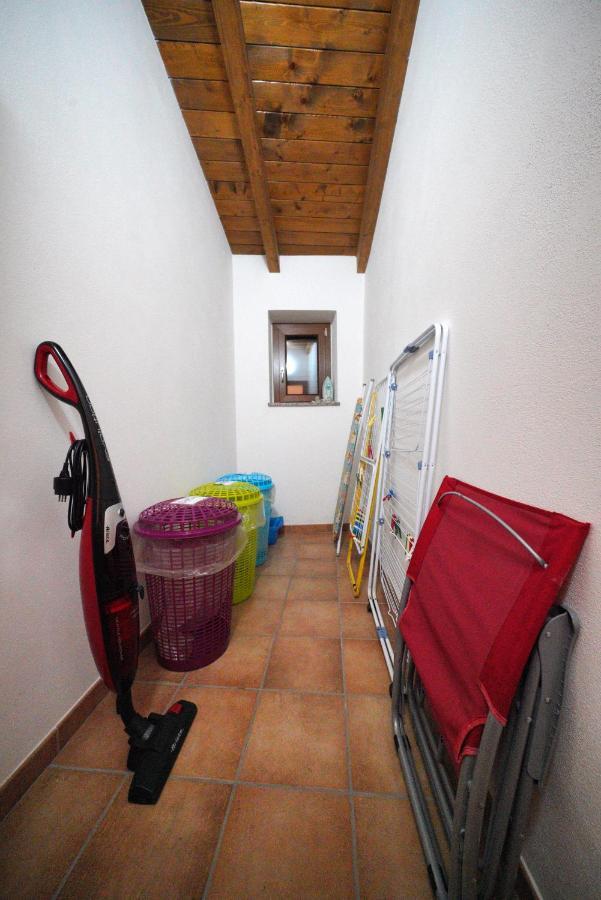 Appartement L'Oliveto à Nuxis Extérieur photo